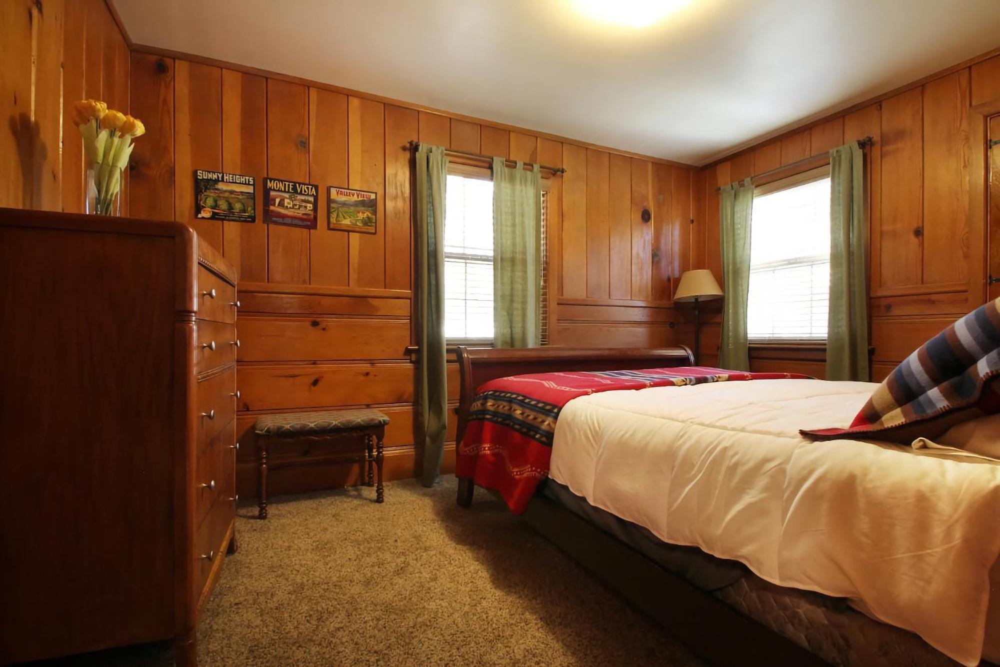 Ahwahnee-Be Vintage Cabin - Walk To Town! آيديلوايل المظهر الخارجي الصورة