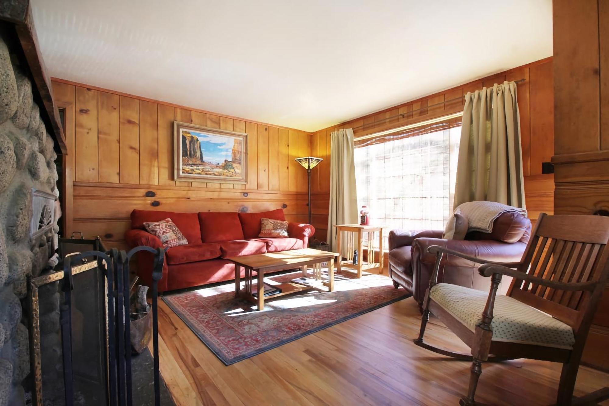 Ahwahnee-Be Vintage Cabin - Walk To Town! آيديلوايل المظهر الخارجي الصورة
